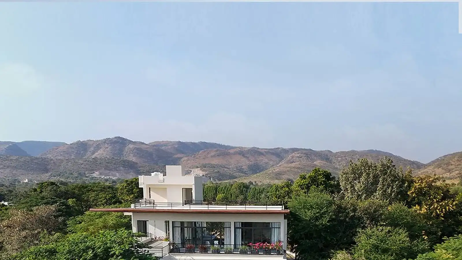 Lakeside Royal Estates